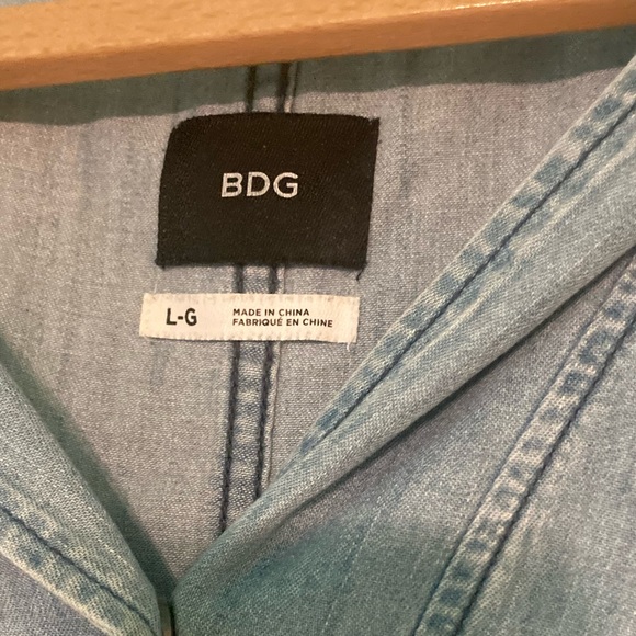 BDG Chambray Hooded Anorak - Picture 3 of 7